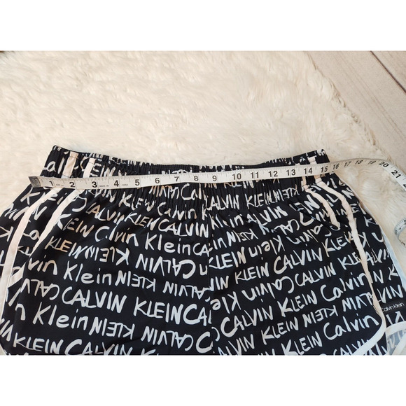 CK Calvin Klein Women's‎ Black & White Print Running Short Size L - Picture 5 of 7